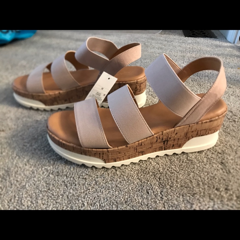 Universal Thread cork platform sandals